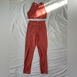 Girlfriend Collective Compressive Topanga Sports Bra in Clay Size S